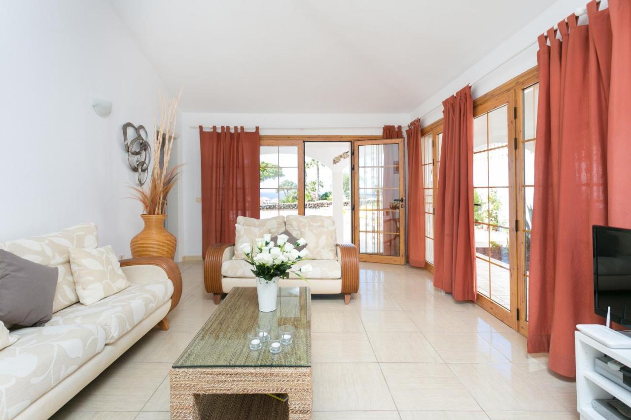 Casa Amarilla Sunny With Heated Pool Villa