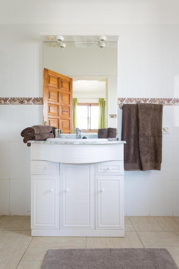 Casa Amarilla Sunny With Heated Pool Villa *
